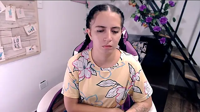 Chat +18 de samantha_baby_ ao vivo