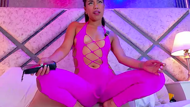 Chatroom XXX en direct de ZafiraRose