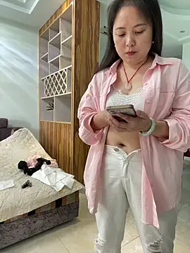 tianwei2567 在線直播表演