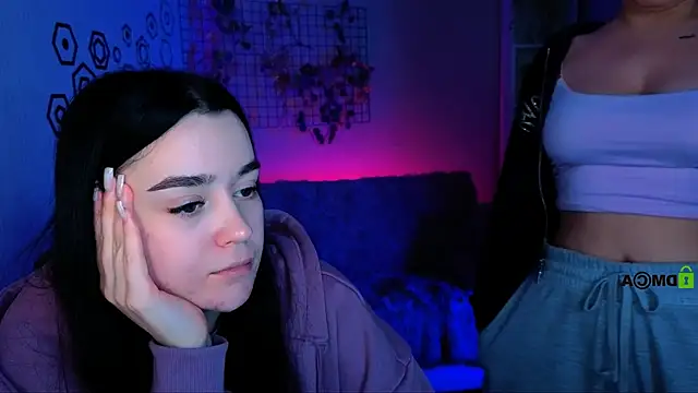 asol_muah: διαδικτυακό σόου στην κάμερα