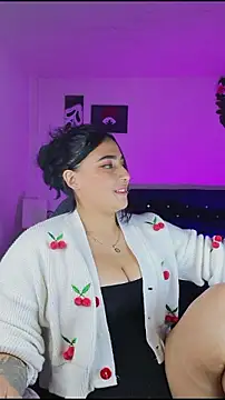 Pauilina Show in webcam