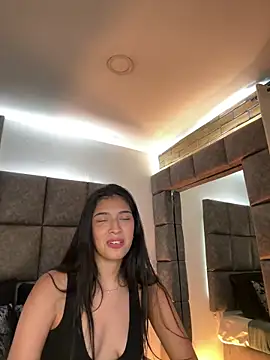 XXX chat uživo modela BrigitteVons