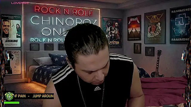 chino_roz élő XXX-chatje