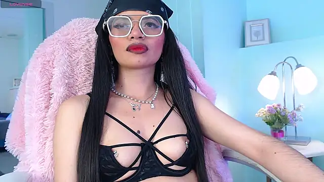 Emerald_gh Live XXX-Chat