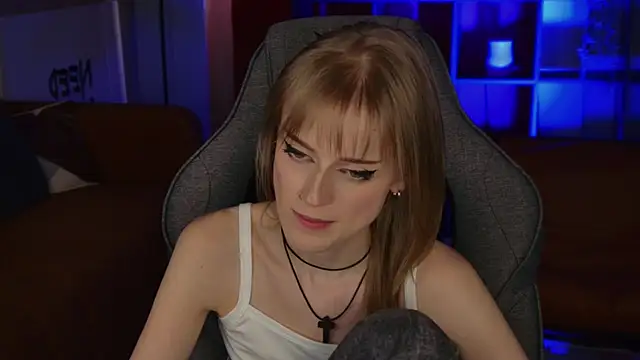 KiraMontoya 现场XXX聊天