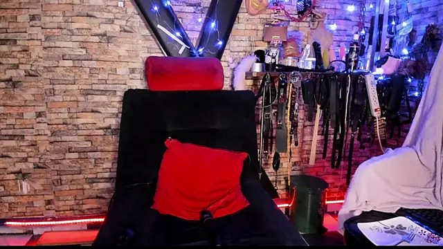 Liltildeman_moon লাইভ XXX চ্যাট