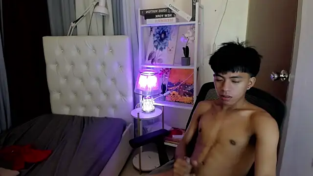 Živý XXX chat davincihugecock