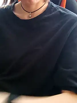 Aashikalaa – Naživo XXX chat