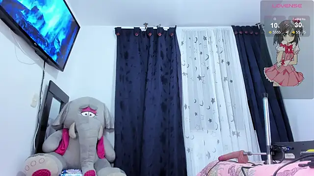 XXX chat uživo modela ReyleDoll