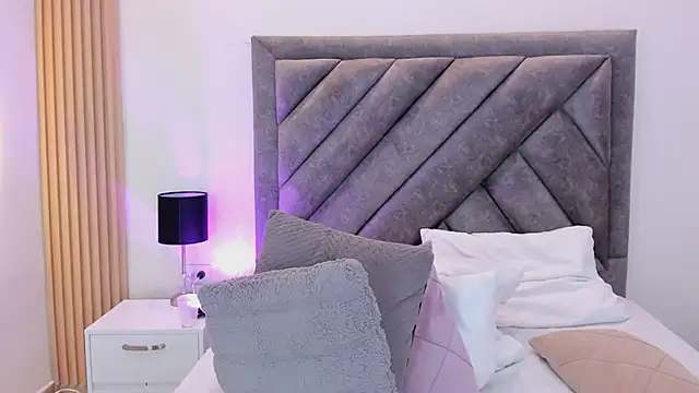 ViolettaRousee_ live XXX chat