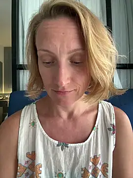 Chat XXX en directo de UmaTruewoman