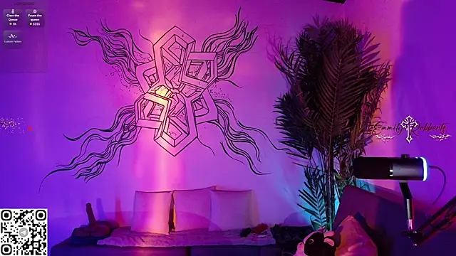 Emmi_Roberts 现场XXX聊天