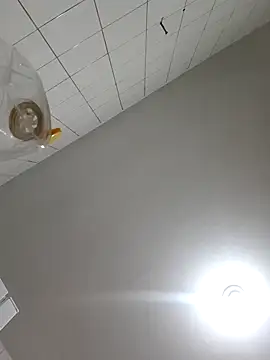 Chat +18 de ofjuliaa ao vivo