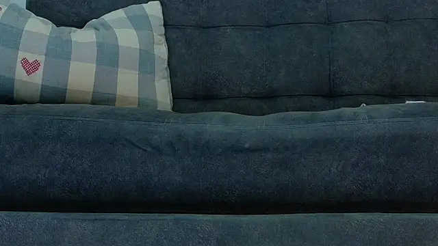 XXX chat uživo modela RiriiBrunette__