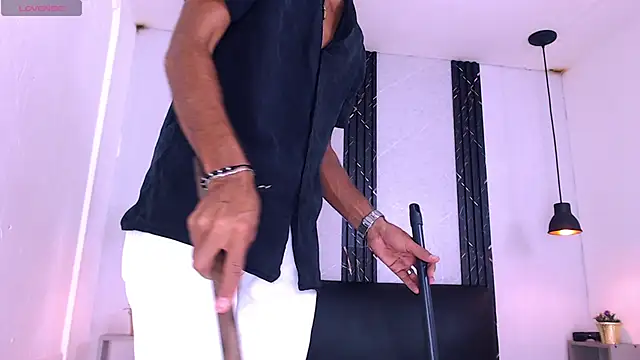 Kenneth_Drake – Naživo XXX chat