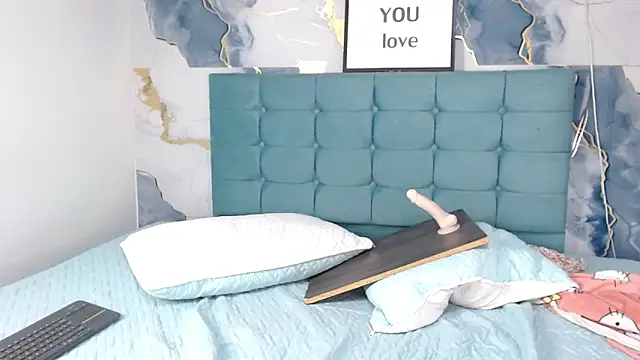 ailyn-45's Webcam Show