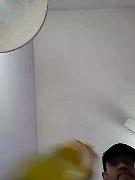 Drewpackn8 Show in webcam