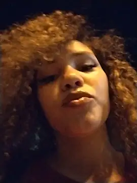 PrettySquirt-PibeV's Live XXX Chat