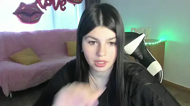 แชท XXX สดของ KisaModel