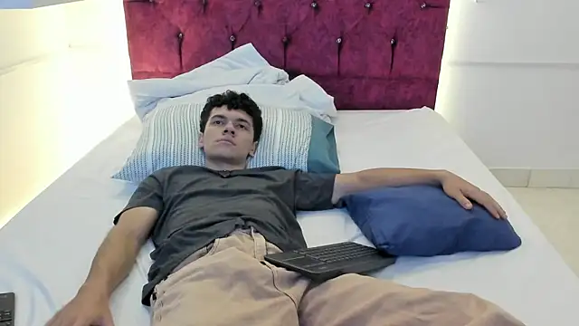 Webkamerová show Noah_Rodrigez