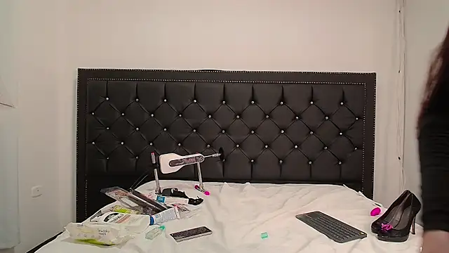 SabrinaVantress: онлайн-секс-чат