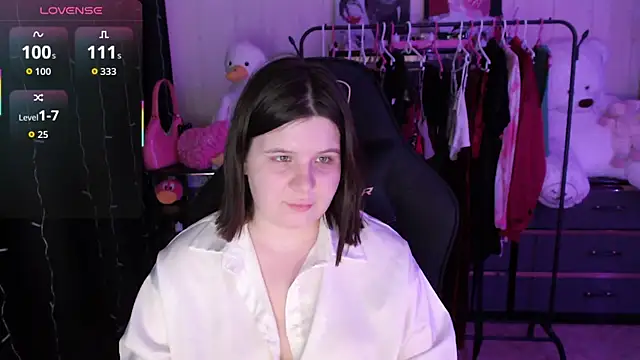 XXX chat uživo modela AmyVibess