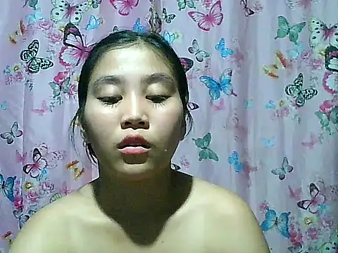 SexyAsianPussy4u's Live XXX Chat