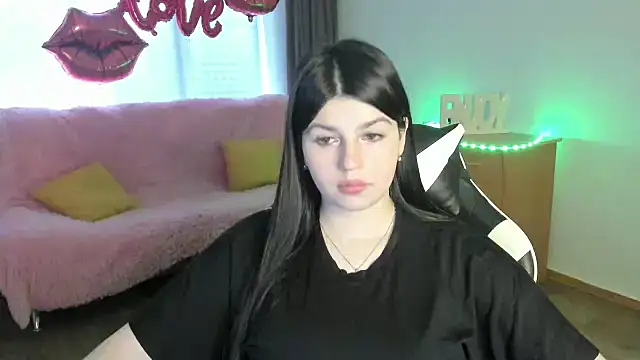 KisaModel's Live XXX Chat