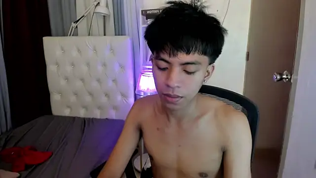 davincihugecock's Live XXX Chat