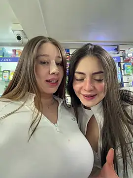 แชท XXX สดของ roouse