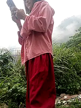 linda_bae00: διαδικτυακό σόου στην κάμερα