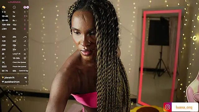 LuanaRisque Webcam Show