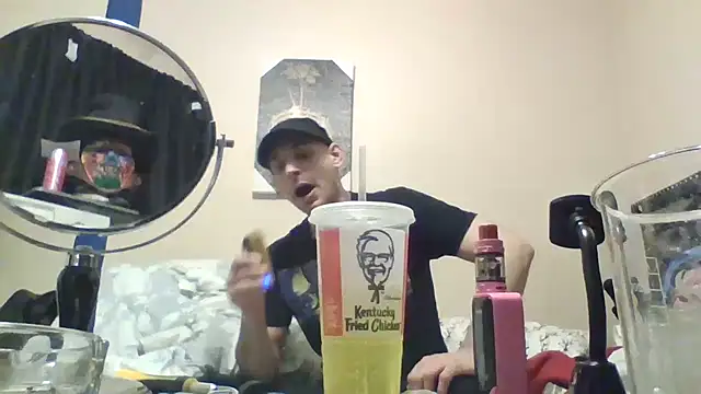 Pertunjukan Kamera Web hailzeffn