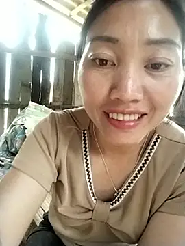 Lovephay8x Adlı Modelin Canlı XXX Sohbeti