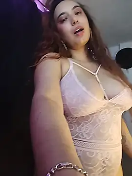 liannalee_ élő XXX-chatje