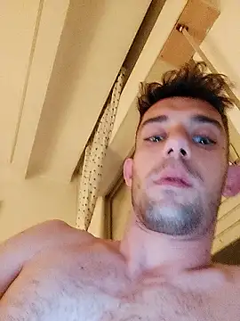 OnlyOneMen Webcam show