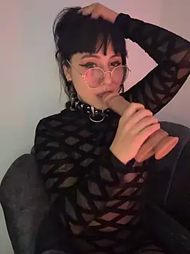 Chat XXX en directo de Ravenna666_