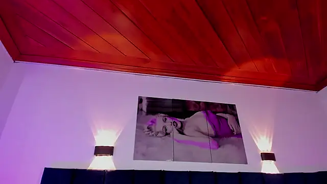 Chat XXX en directo de SharonLovee