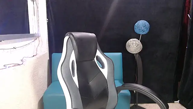 Chat XXX en directo de SofiaRoyal2308