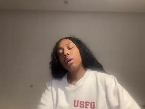 دردشة ChocolateCakeQueen الجنسية المباشرة