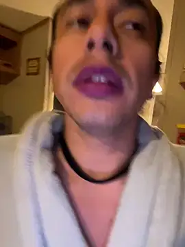 Pokazy przed kamerką – TranSexualJade95