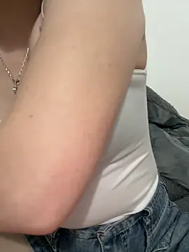 -Habin- লাইভ XXX চ্যাট