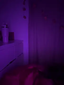 donya_starn Webbikameraesitys