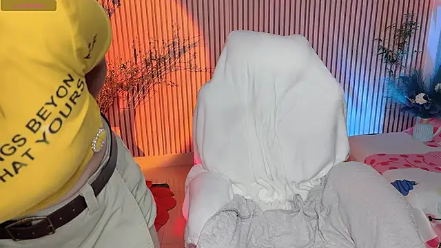 di-or- Live XXX-Chat