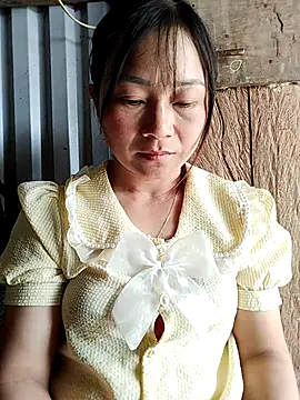 Cute-flowersのライブXXXチャット