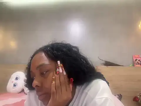 Chat +18 de ChocolateCakeQueen ao vivo