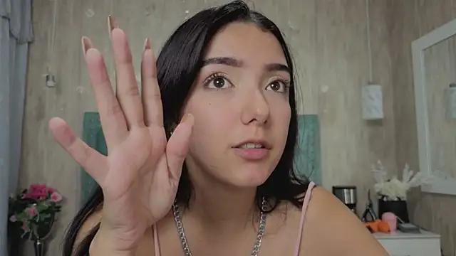 Chat +18 de Marcelaa_fox ao vivo