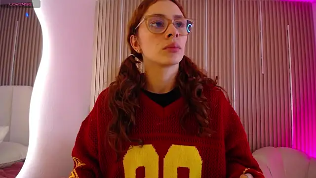 XXX chat uživo modela Katy_Van