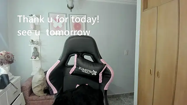 XXX chat uživo modela Melannyy_