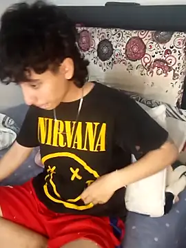 Show de LatinHeatX22 na webcam